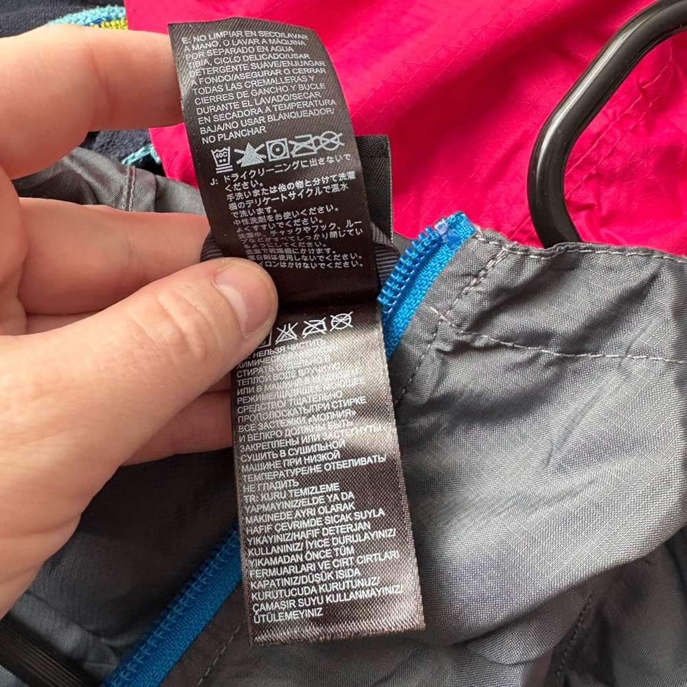 The North Face Gray Lightweight Hooded Windbreaker Jacket Men’s Small - Picture 5 of 5